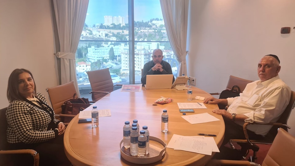 ישיבת ועדה בתי הדין הרבניים